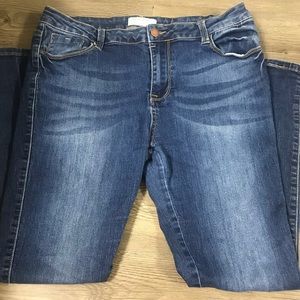 Woman’s Encore Skinny Jeans Size 15